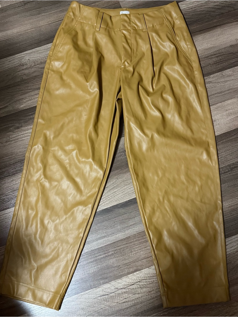 Tan leather pants with a relaxed fit #leatherpants #relaxed